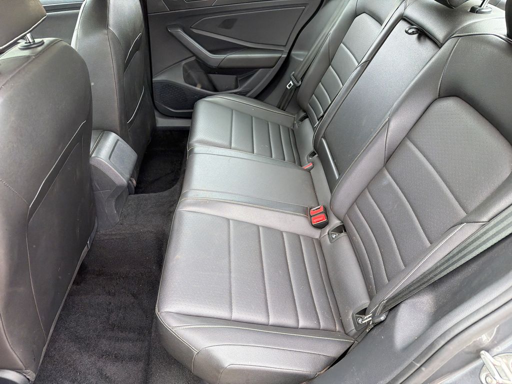 Used 2024 Silver Volkswagen 1.5T SE image 20