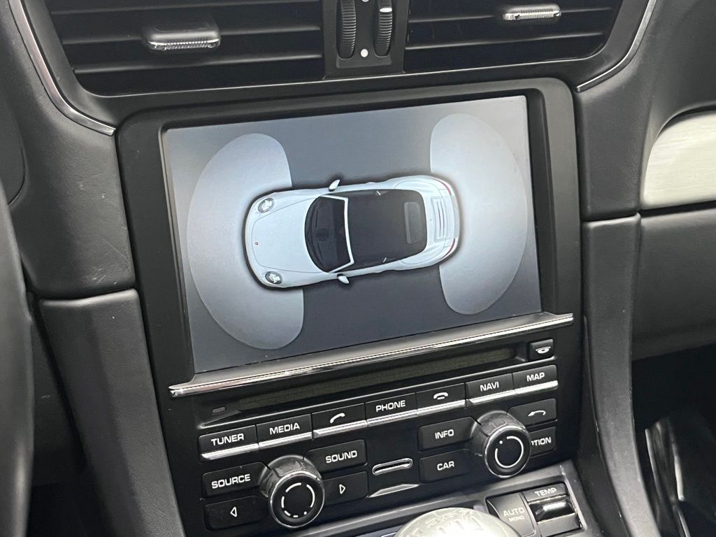 2013 Porsche 911 Carrera S 17