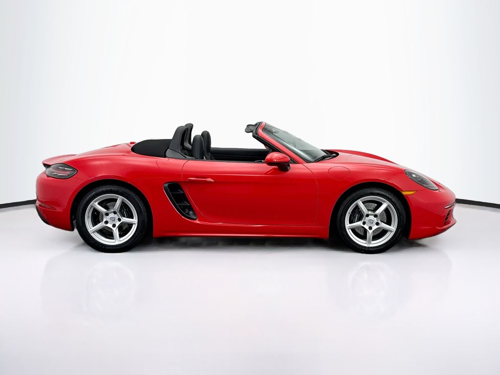 Thumbnail: 2022 Porsche 718 Boxster - 8