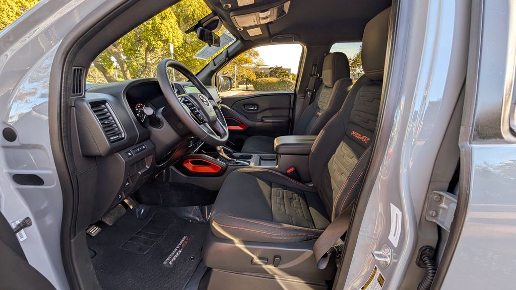 Used 2024 Nissan Frontier PRO-4X 4D Crew Cab