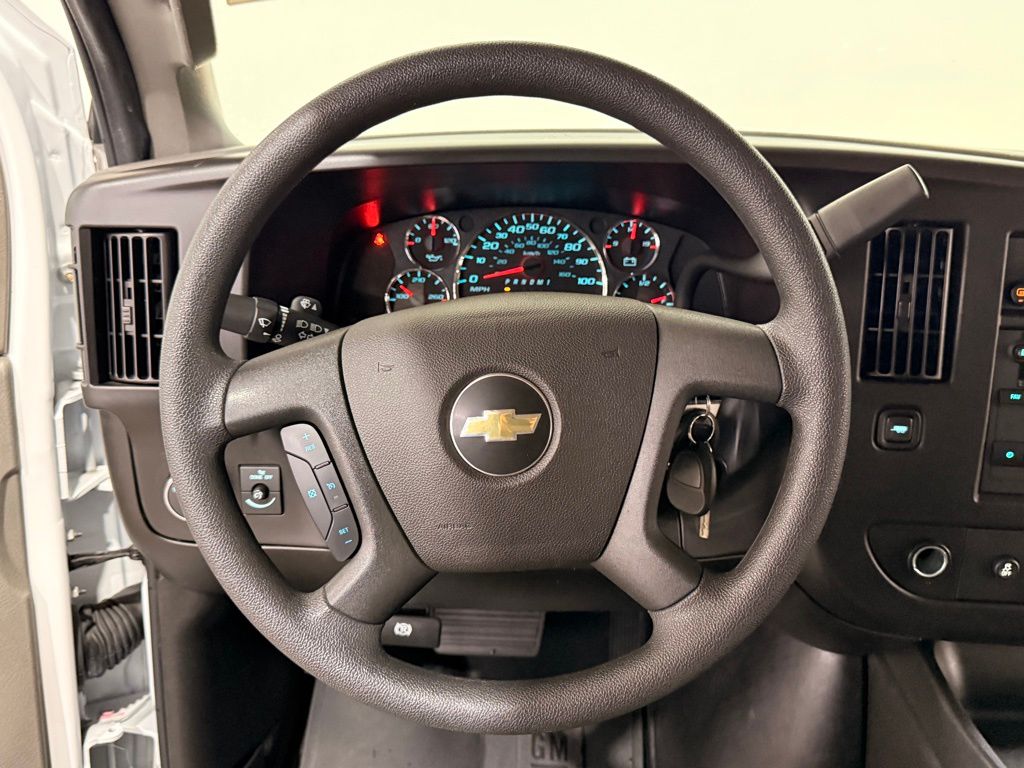2024 Chevrolet Express 3500 LT