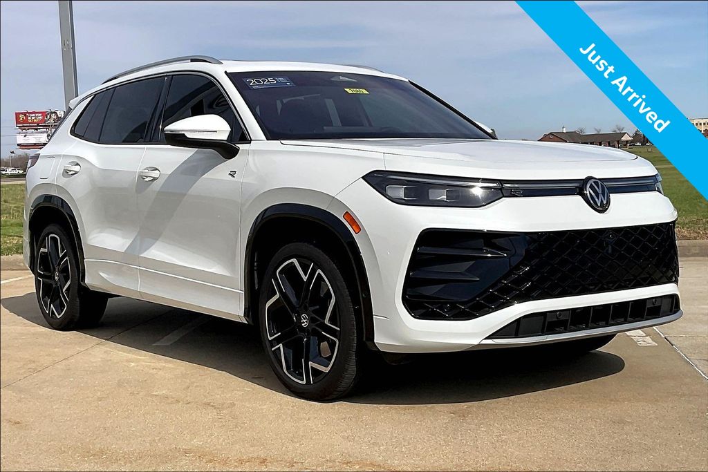 2025 Volkswagen Tiguan SEL R-Line 4Motion