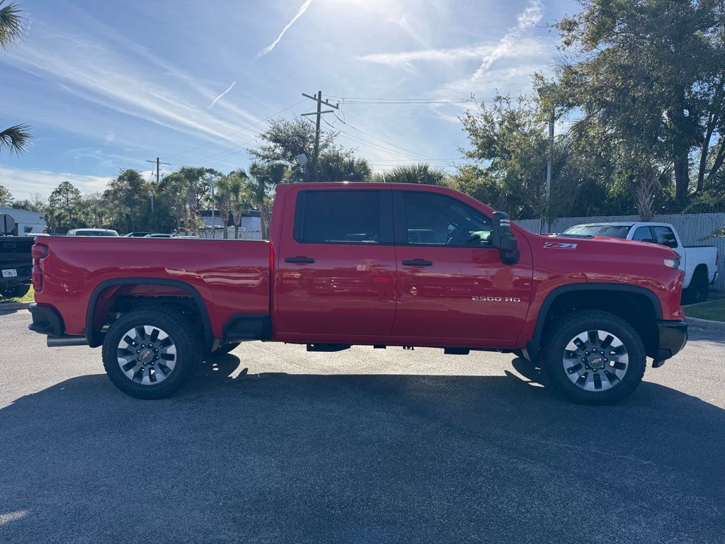 2025 Chevrolet Silverado 2500HD Custom 9