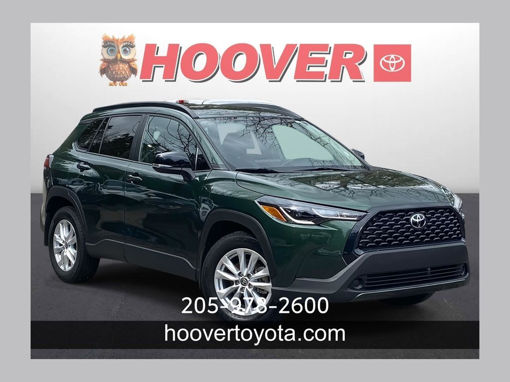 2025 Toyota Corolla Cross LE FWD