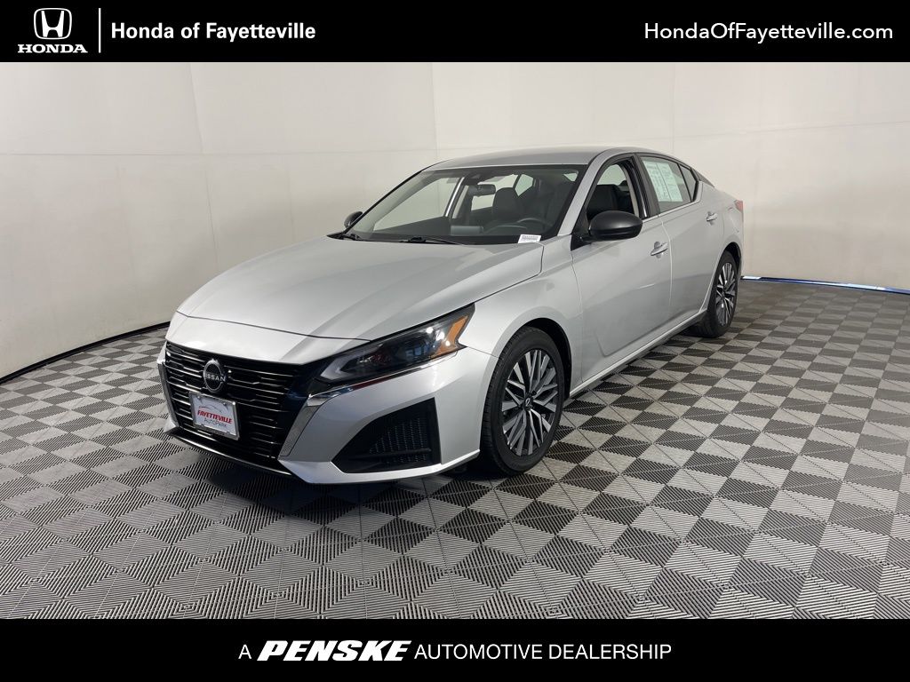 Thumbnail: 2024 Nissan Altima - 1