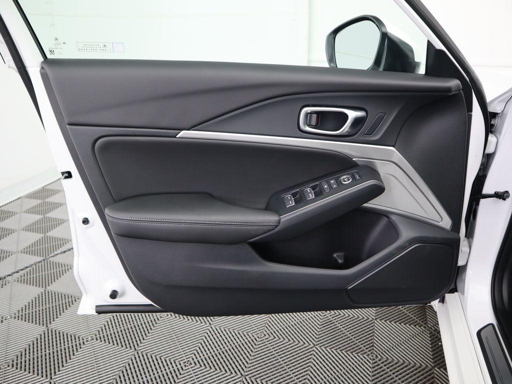 Thumbnail: 2025 Acura Integra - 24