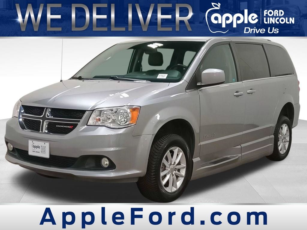 2018 Dodge Grand Caravan SXT — Billet Silver Metallic Clearcoat — photo 8