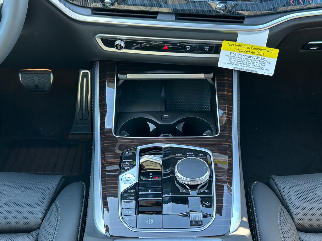 Thumbnail: 2026 BMW X5 - 27