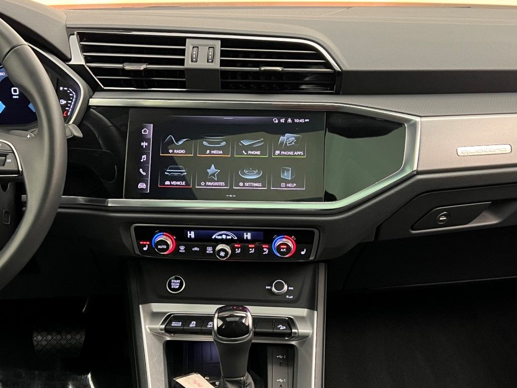 Thumbnail: 2025 Audi Q3 - 20