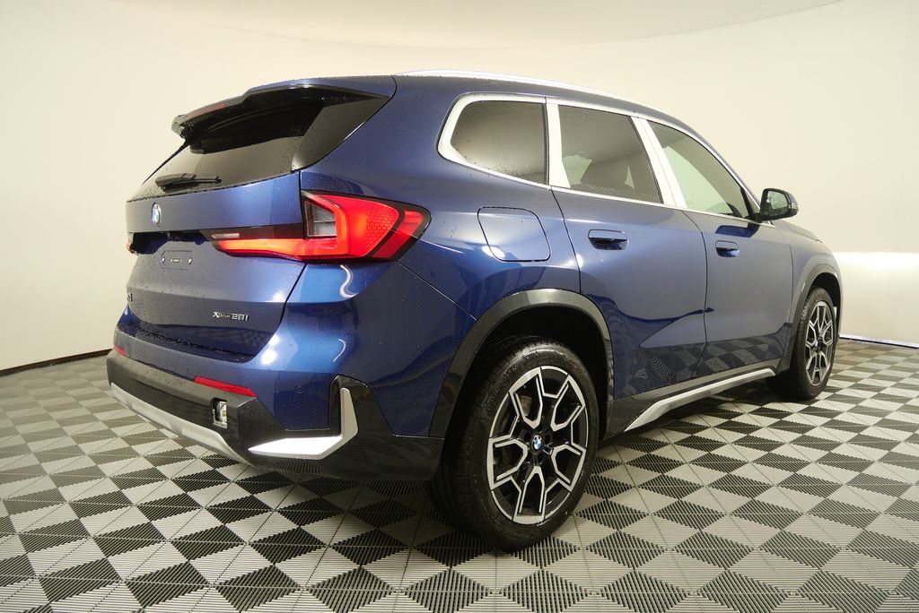 2025 BMW X1 xDrive28i 3