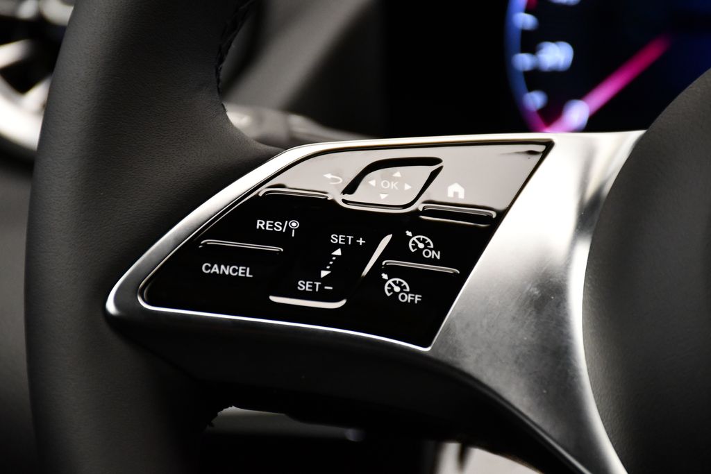 Thumbnail: 2025 Mercedes-Benz GLA - 21