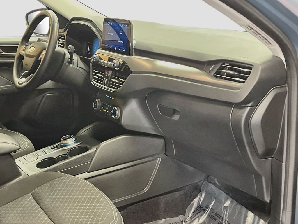 Used 2023 Vapor Blue Ford Active image 28