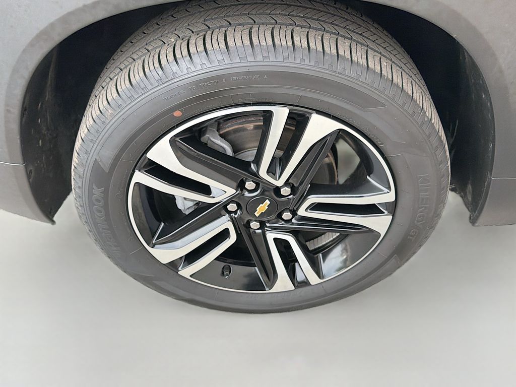 Used 2024 Red Chevrolet LT image 28