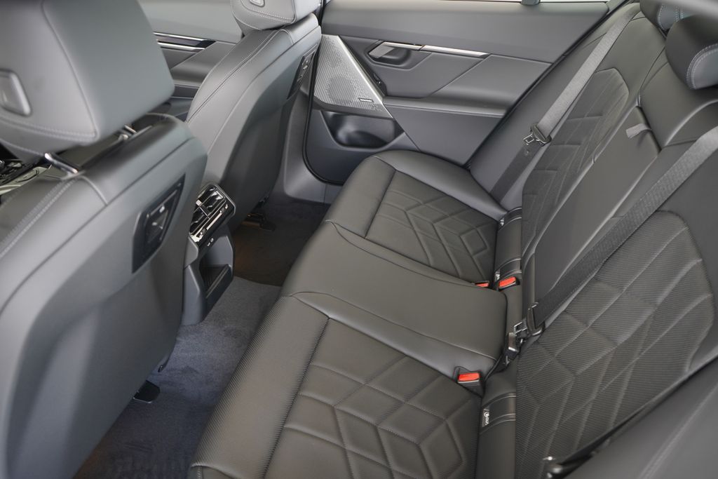 2025 BMW i5 eDrive40 20