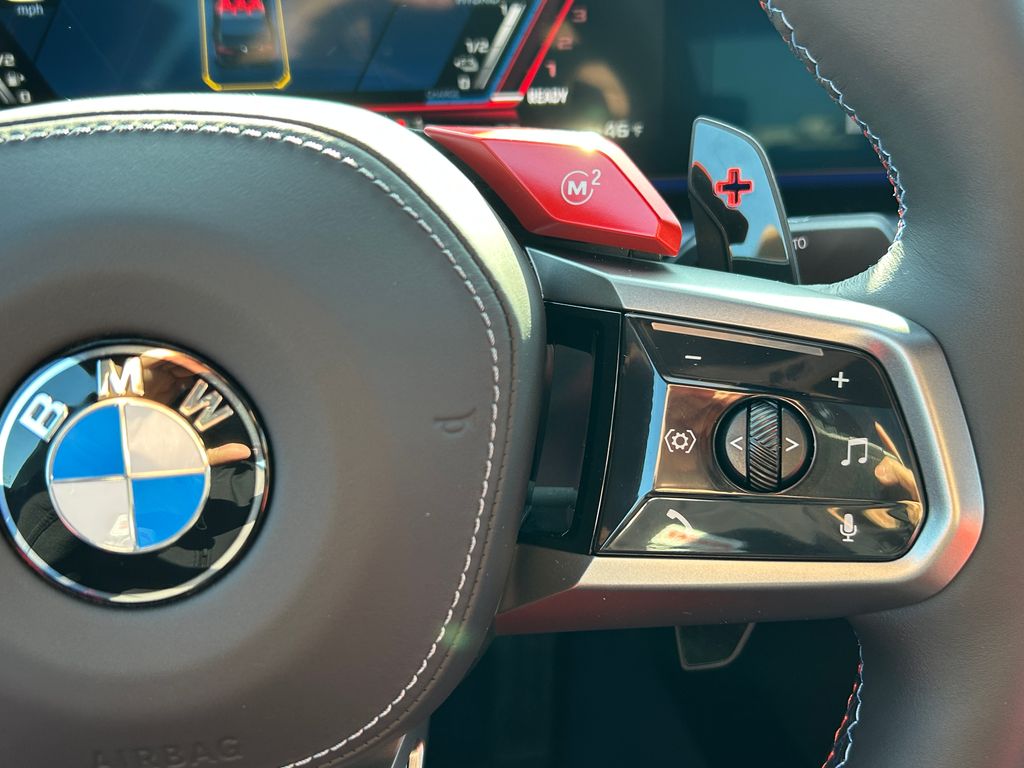 Thumbnail: 2026 BMW M5 - 20