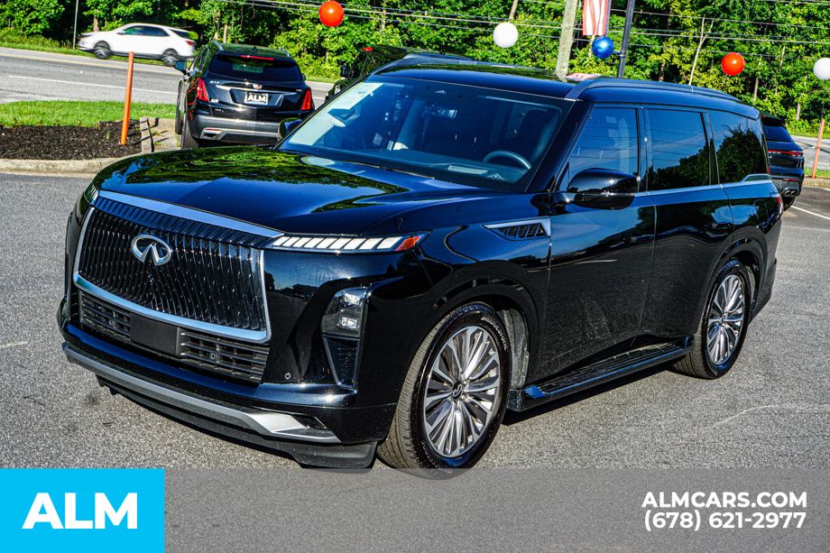 Used 2025 Black INFINITI LUXE image 15