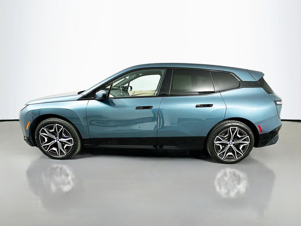 Thumbnail: 2024 BMW iX - 8