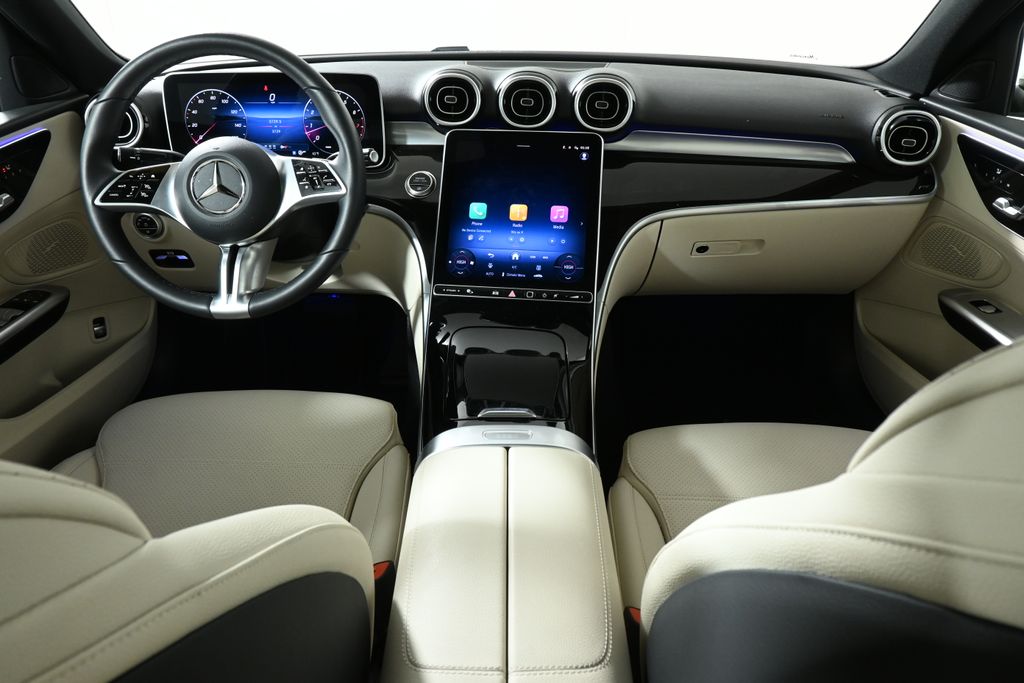 Thumbnail: 2025 Mercedes-Benz C-Class - 4