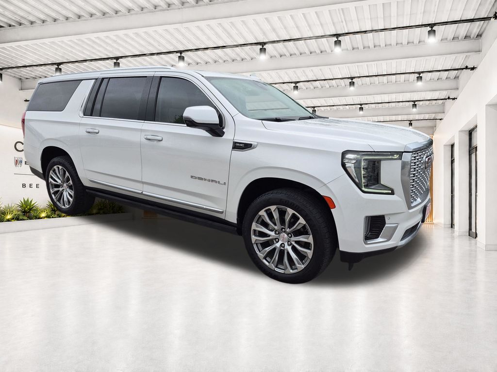 White Frost 2021 GMC Yukon XL SUV / Crossover Four-Wheel Drive 