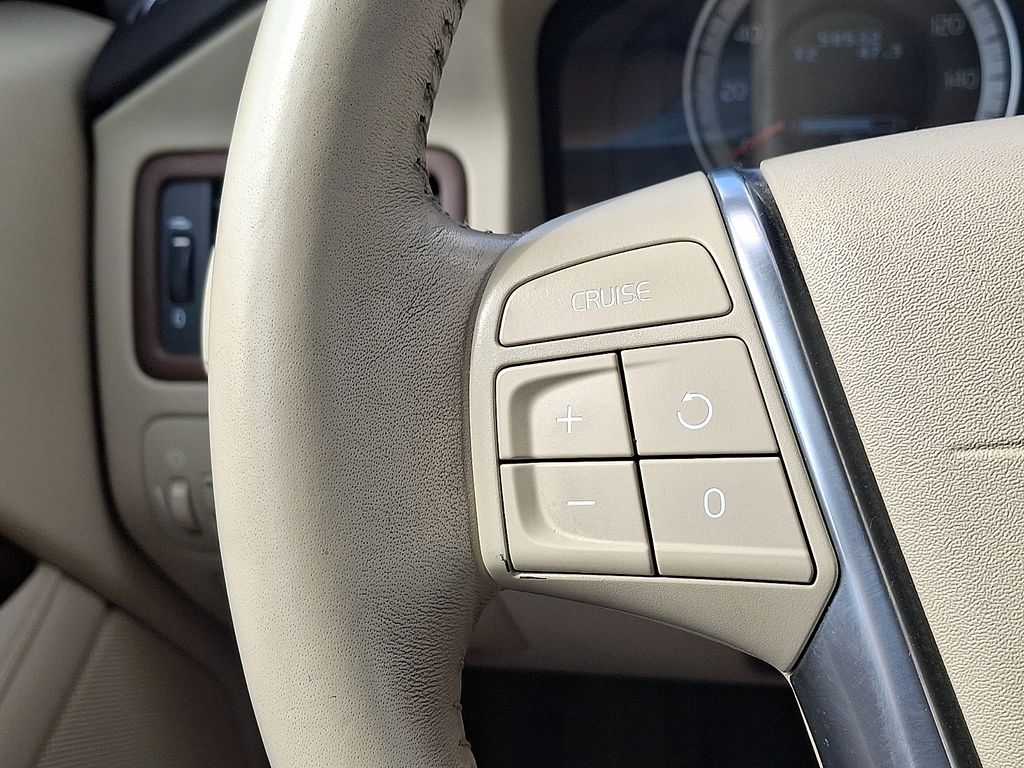 Thumbnail: 2011 Volvo S80 - 19