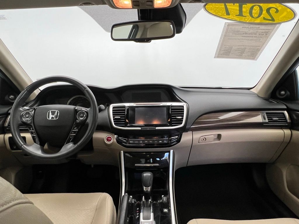 Thumbnail: 2017 Honda Accord - 10