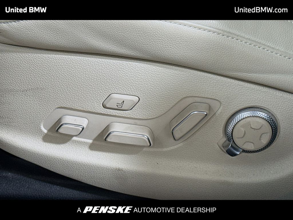 Thumbnail: 2022 Genesis G80 - 4