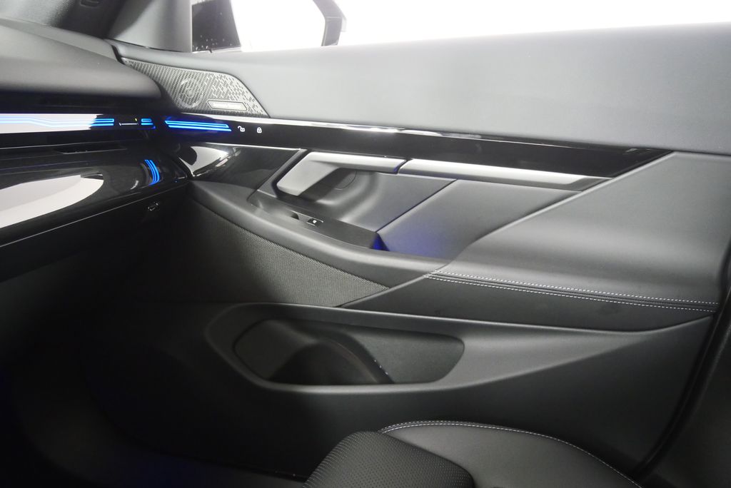 2025 BMW 5 Series 530i 30