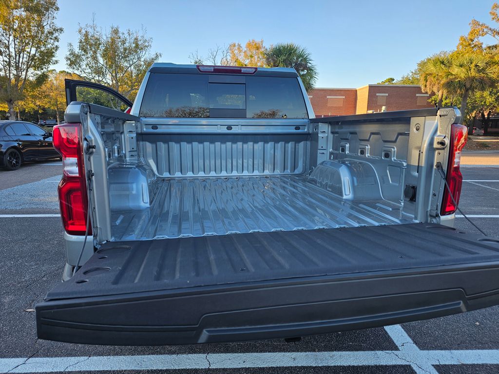 2024 Chevrolet Silverado 1500 RST 25