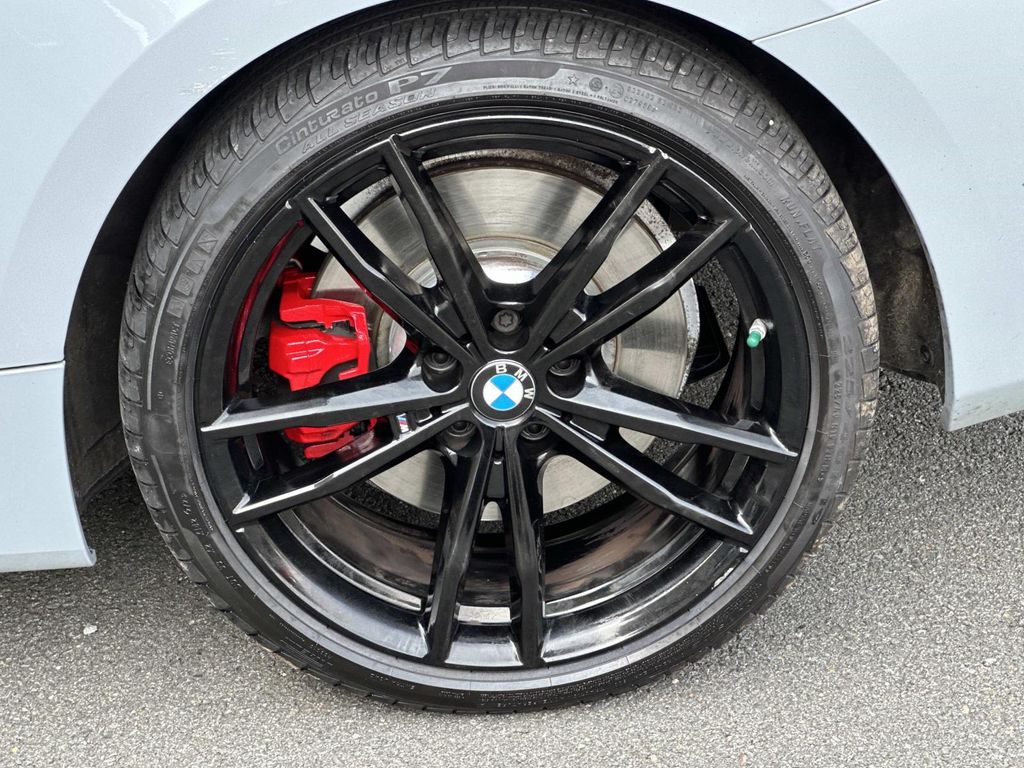 Used 2024 Gray Metallic BMW M440i xDrive image 10