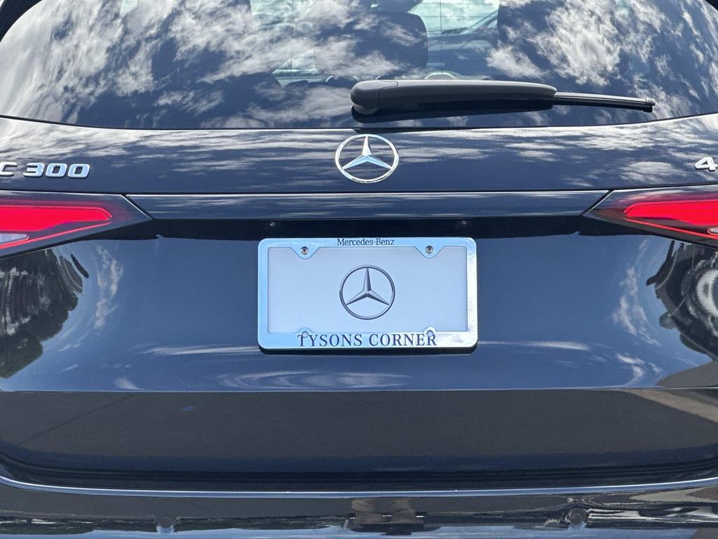 Thumbnail: 2026 Mercedes-Benz GLC - 15