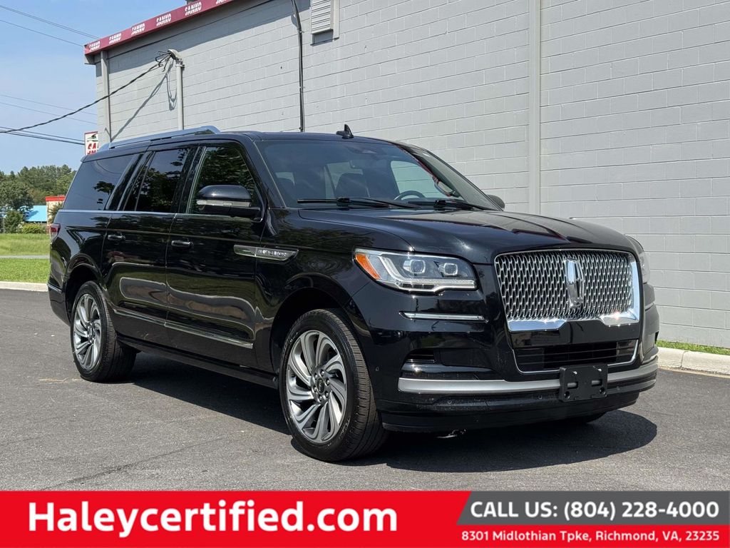 Black Metallic 2024 Lincoln Navigator SUV / Crossover Four-Wheel Drive Automatic
