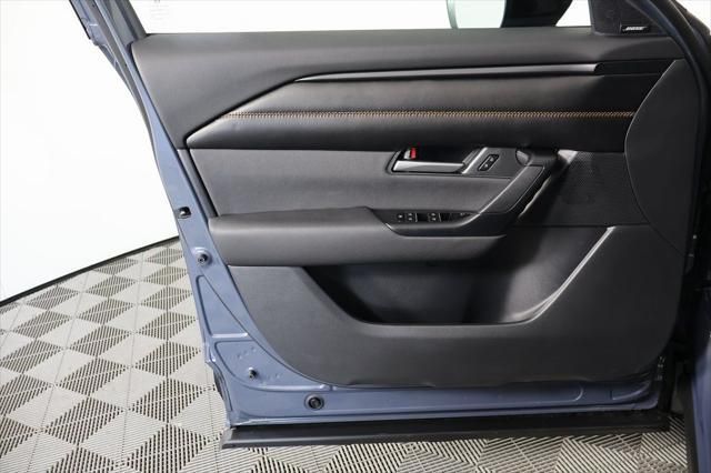 Thumbnail: 2026 Mazda CX-50 - 8