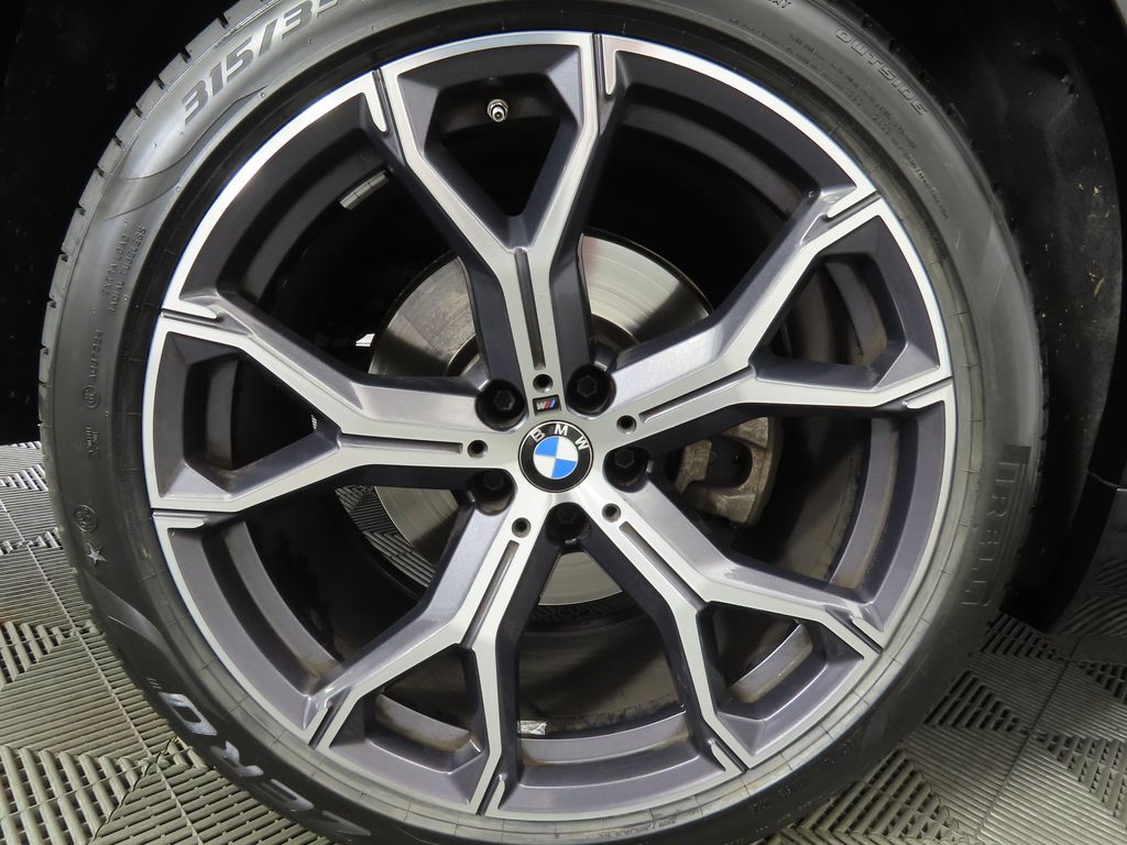 2022 BMW X5 xDrive40i 32