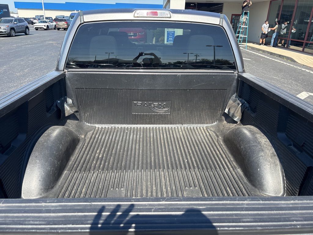 2013 Ford F-150 XLT photo 12