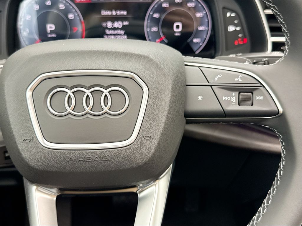 Thumbnail: 2026 Audi Q7 - 12