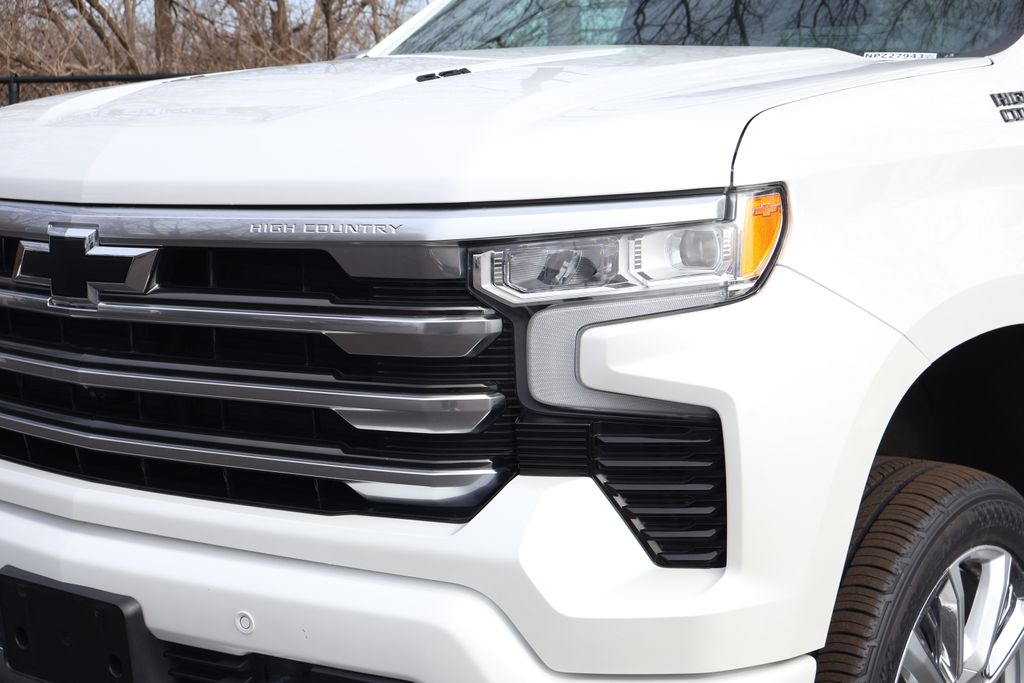 Thumbnail: 2023 Chevrolet Silverado 1500 - 4