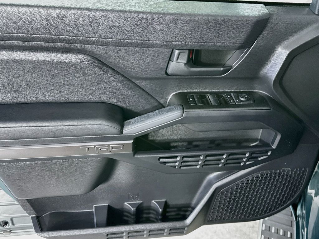 Toyota4Runner i-FORCE MAX Hybrid23