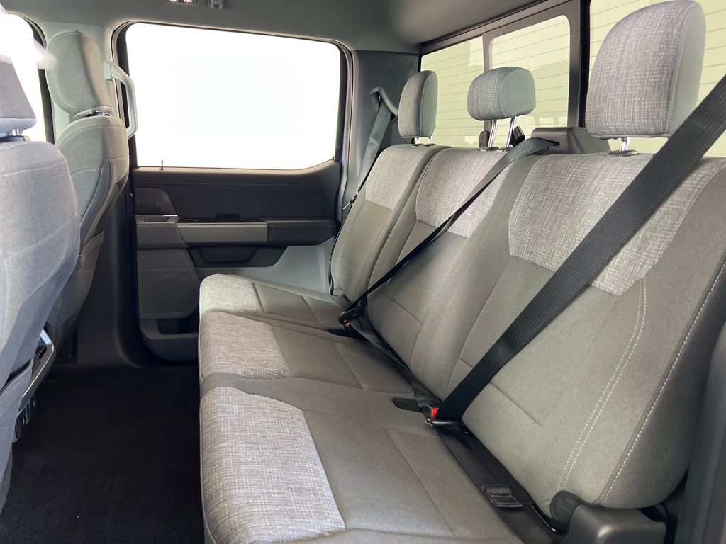 Used 2022 Blue Ford XLT image 27