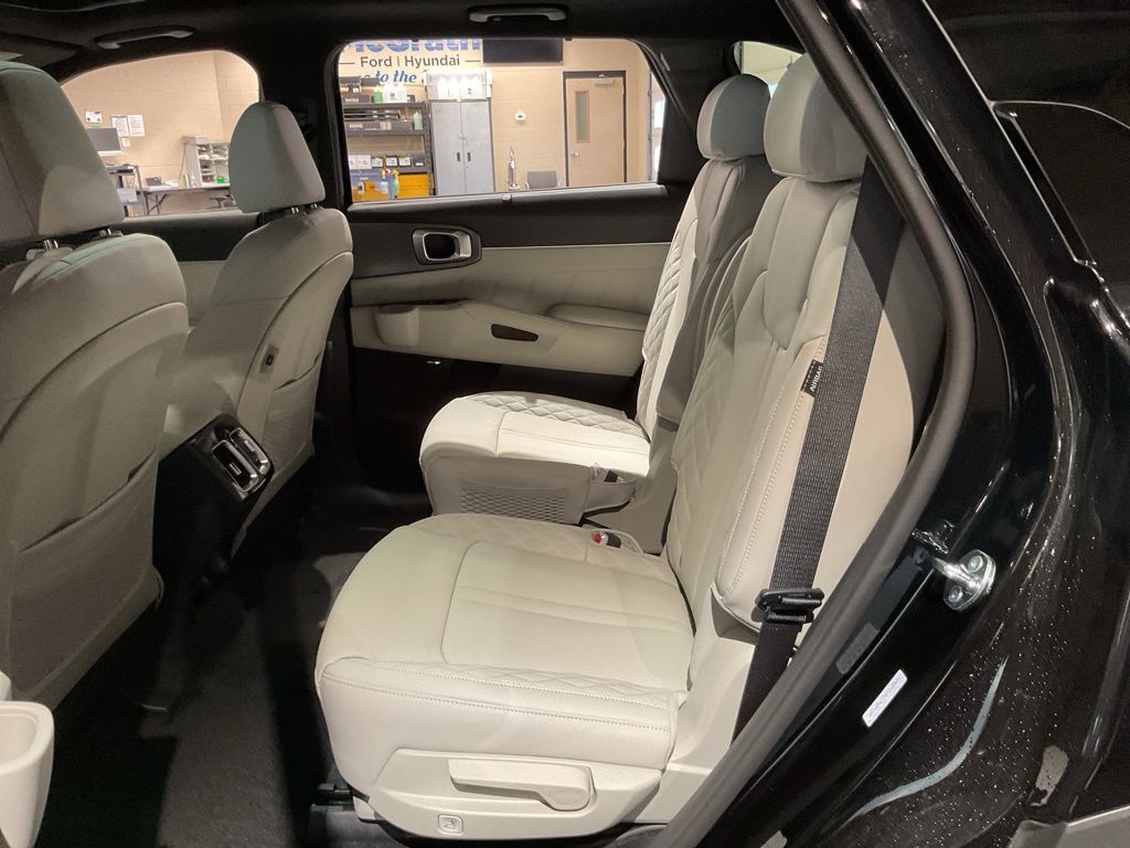 New 2026 Black Kia X-Line SX Prestige image 21