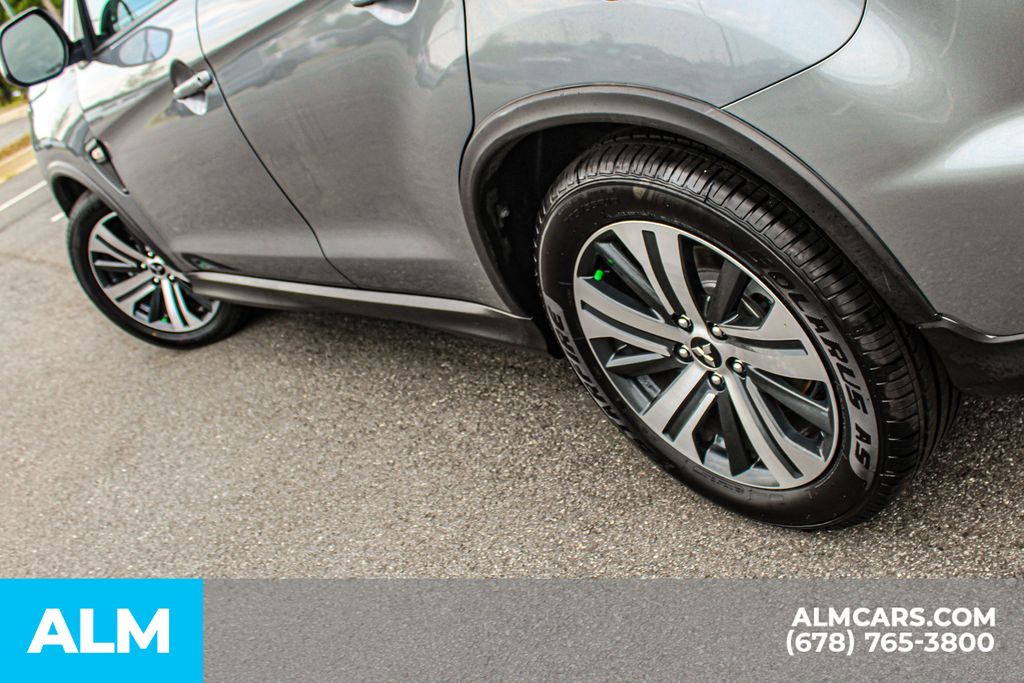 Used 2024 Gray Mitsubishi 2.0 ES image 12