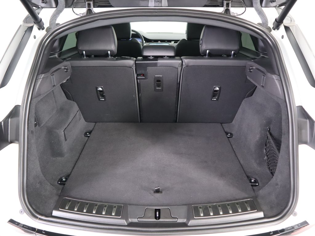 2024 Land Rover Range Rover Evoque Dynamic 29