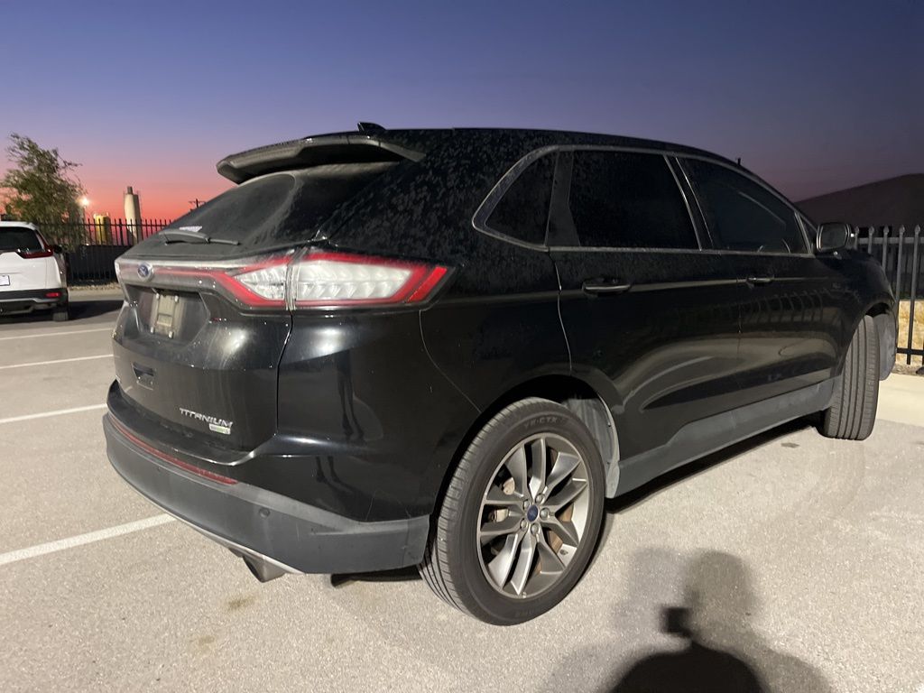 Thumbnail: 2017 Ford Edge - 3