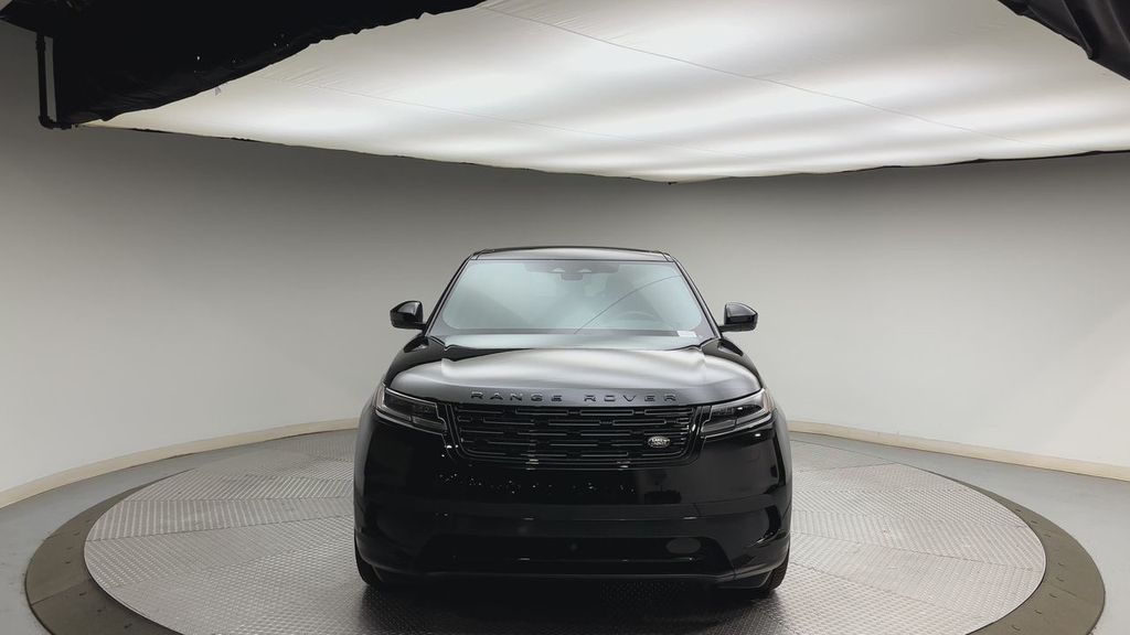 Thumbnail: 2026 Land Rover Range Rover Velar - 7