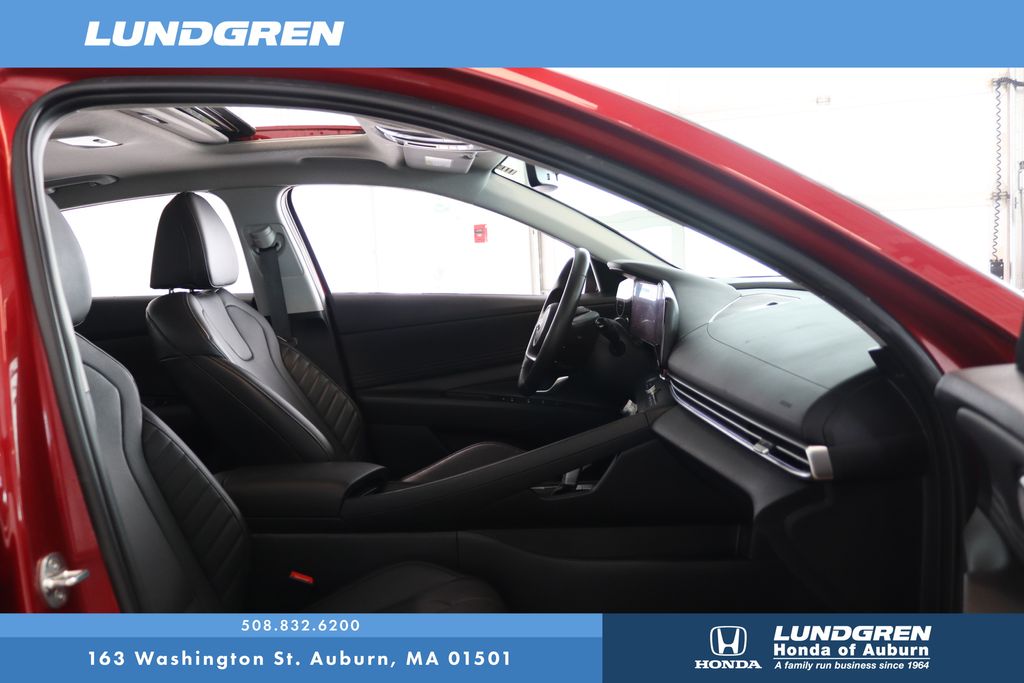 Used 2023 Hyundai Elantra Hybrid Sedan