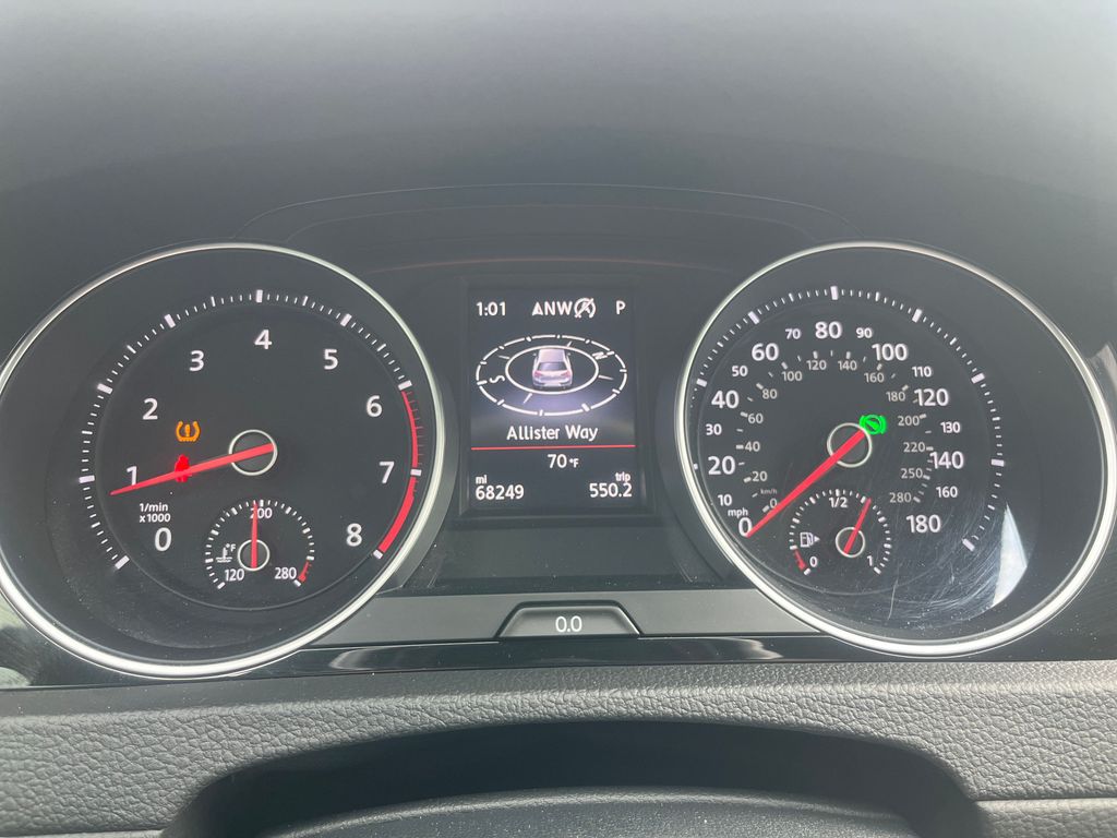 2021 Volkswagen Golf Gti 2.0T SE photo