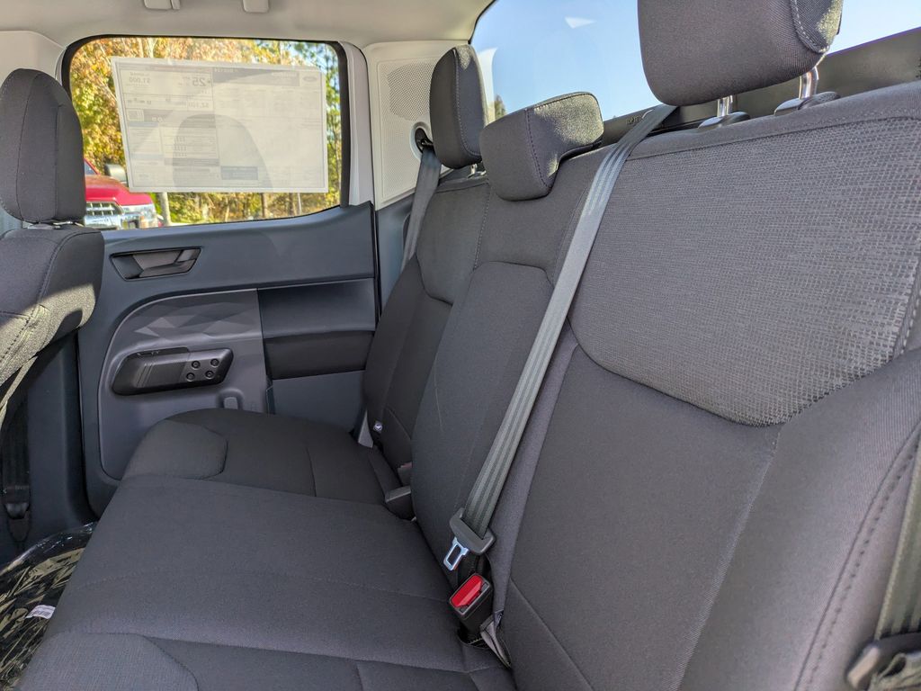 2025 Ford Maverick XL