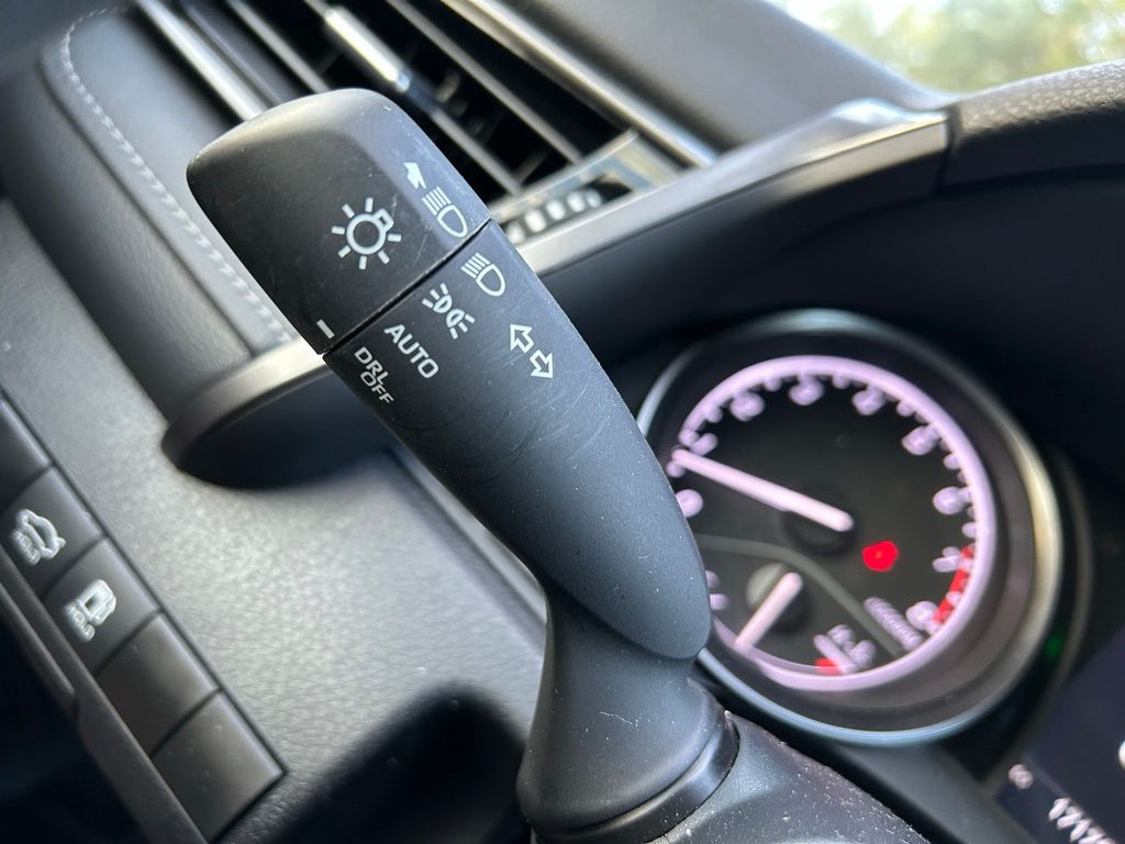 2024 Toyota Camry SE 21