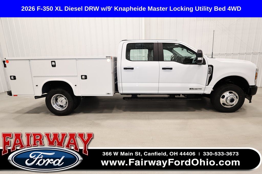 Oxford White 2026 Ford F-350 Super Duty Chassis XL Crew Cab DRW 4WD Pickup Truck Four-Wheel Drive Automatic