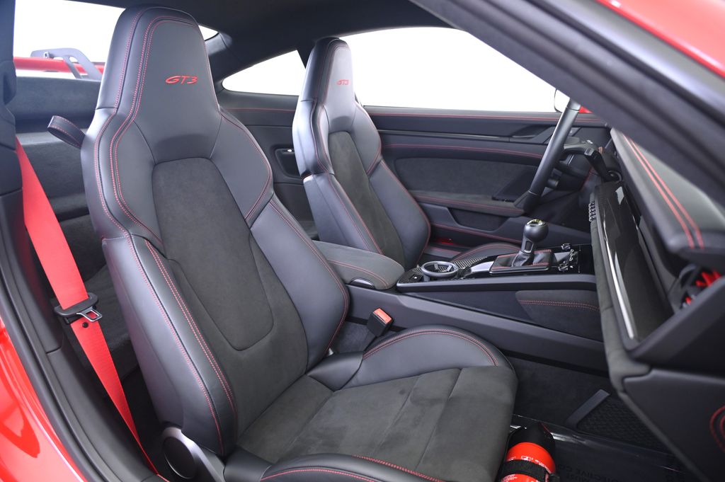 Thumbnail: 2022 Porsche 911 - 27