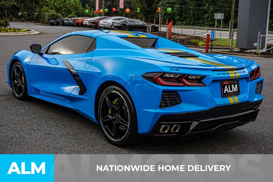 2021 Chevrolet Corvette Stingray photo 2